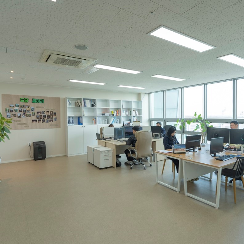 Office 1